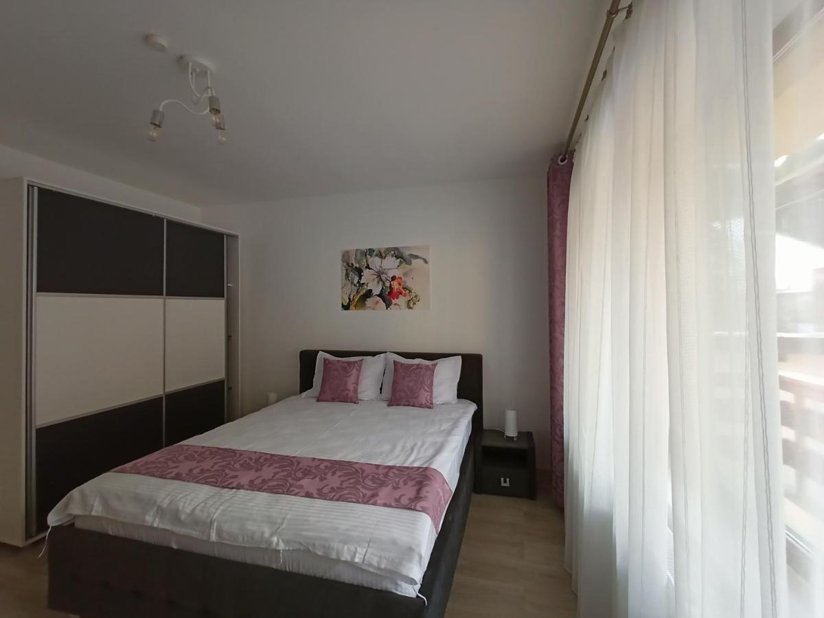 Apartament Eric, Буштени Экстерьер фото
